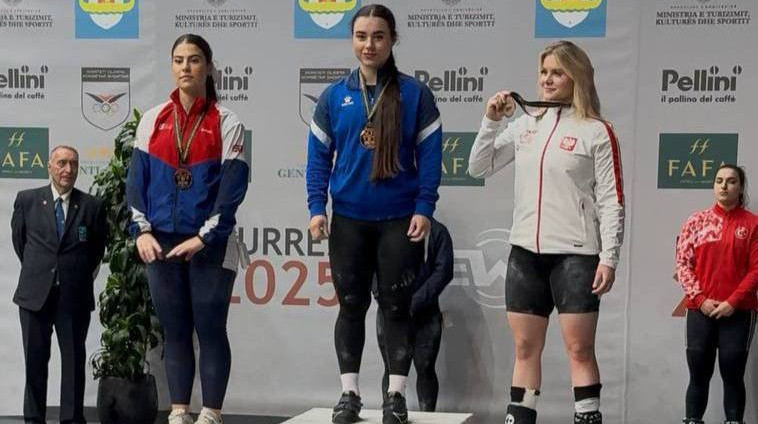 Украинка Домбровская завоевала две медали ЧЕ U23 по тяжелой атлетике