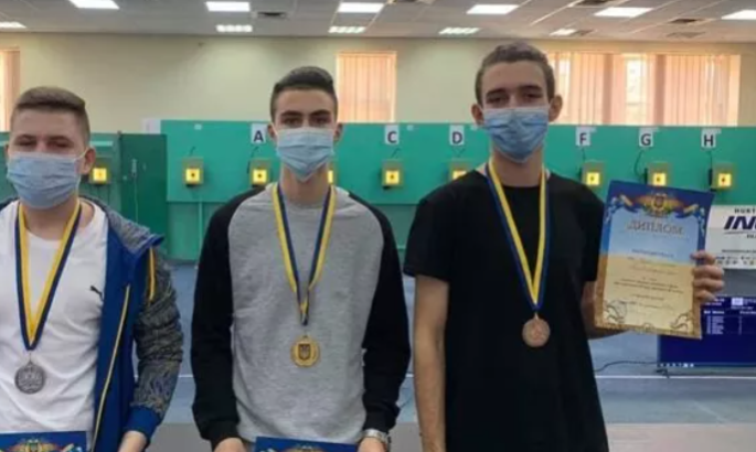 Український юніор оформив золотий дубль на змаганнях у Польщі