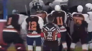 Назвали тренера російським окупантом: у Латвійській хокейній лізі сталася масова бійка