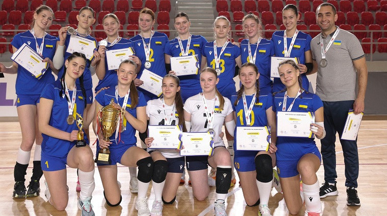 Девичья сборная Украины выиграла серебро Восточно-Европейской волейбольной ассоциации