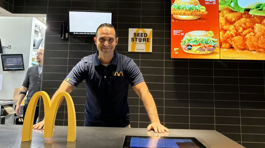 Колишній наставник Вердера та Герти влаштувався на роботу в McDonald’s