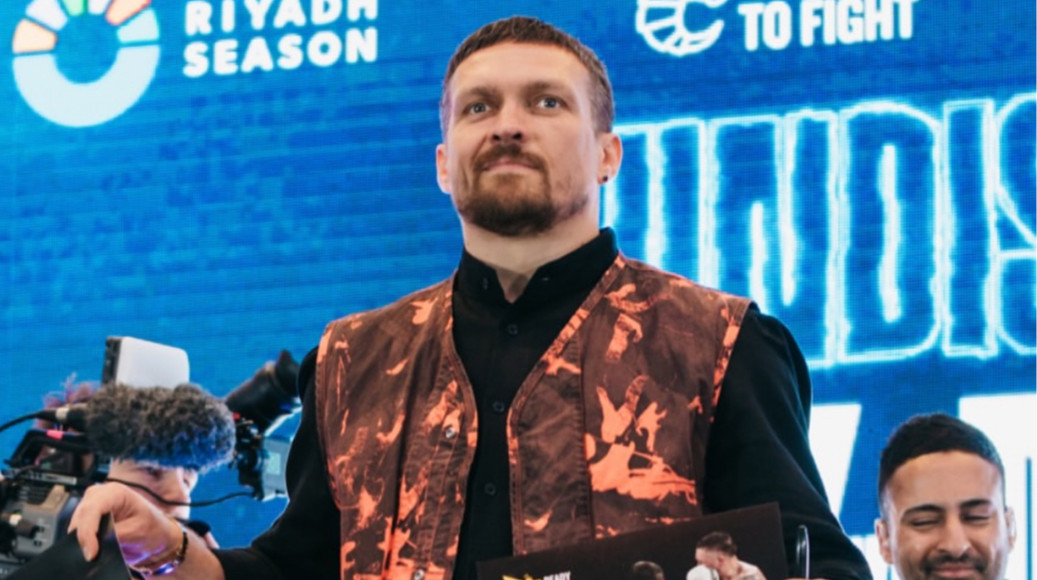 Нуль боїв, нуль перемог, один нокаут: Усик розповів, як його нокаутував кінь