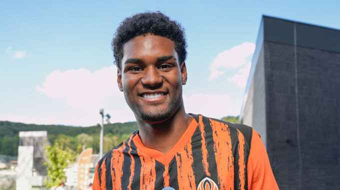 Лукас Феррейра