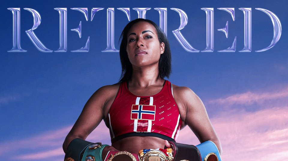 Легенда женского бокса выиграла титулы WBC и WBO в 44-летнем возрасте и завершила карьеру