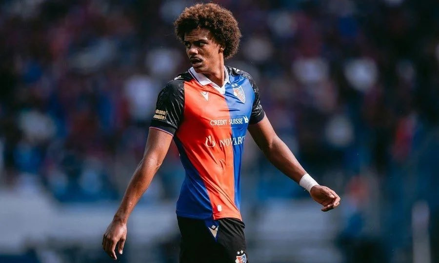 Челсі домовився про трансфер 20-річного півзахисника Базеля