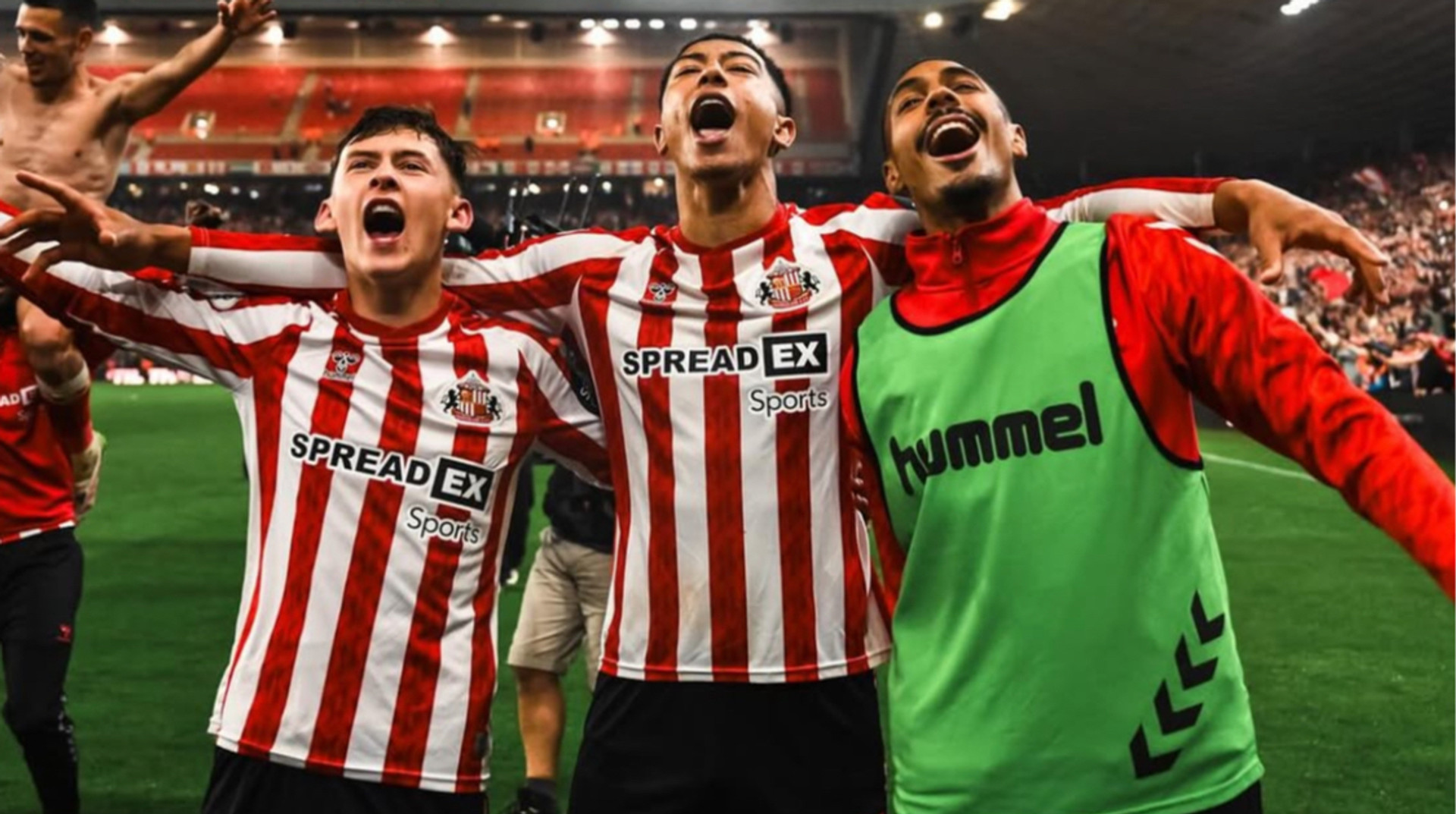 Заради АПЛ можна й поле вкоротити: як Сандерленд пройшов у фінал плейоф Чемпіоншипа завдяки хитрості