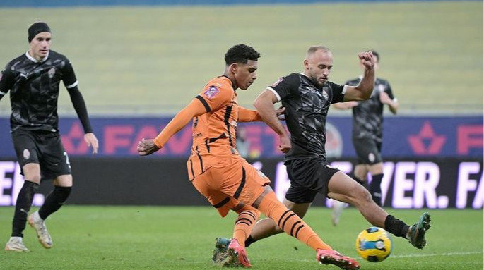 Шахтер с дебютным голом Обаха дожал Зарю в перенесенном матче 21 тура УПЛ