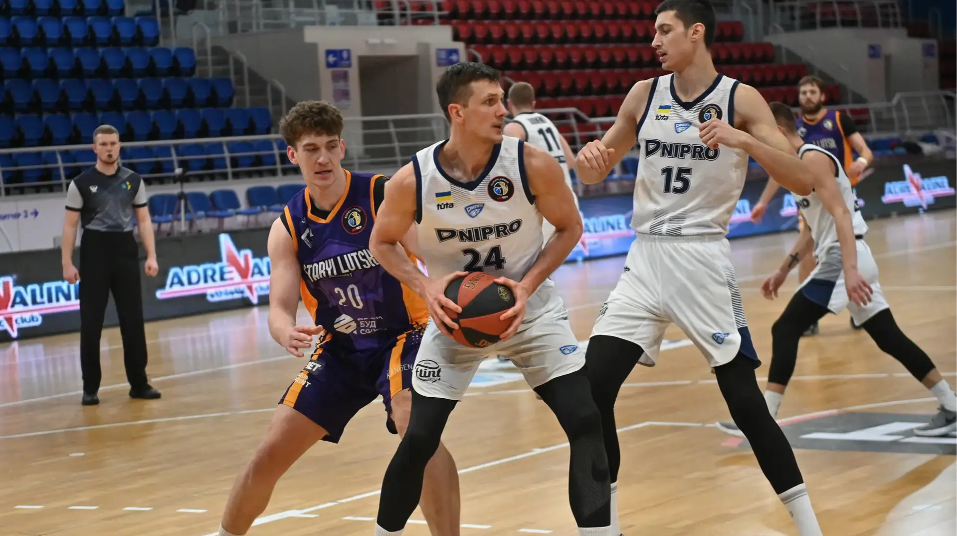 Дніпро розгромив Старий Луцьк у матчі Суперліги
