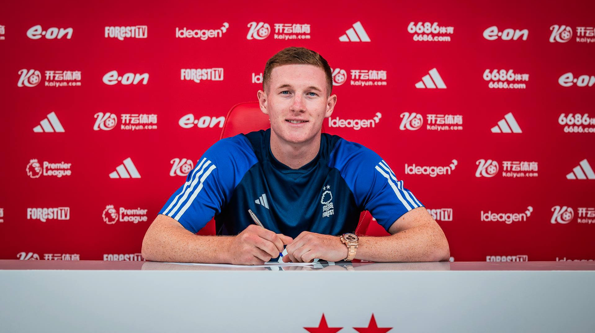 Елліот Андерсон