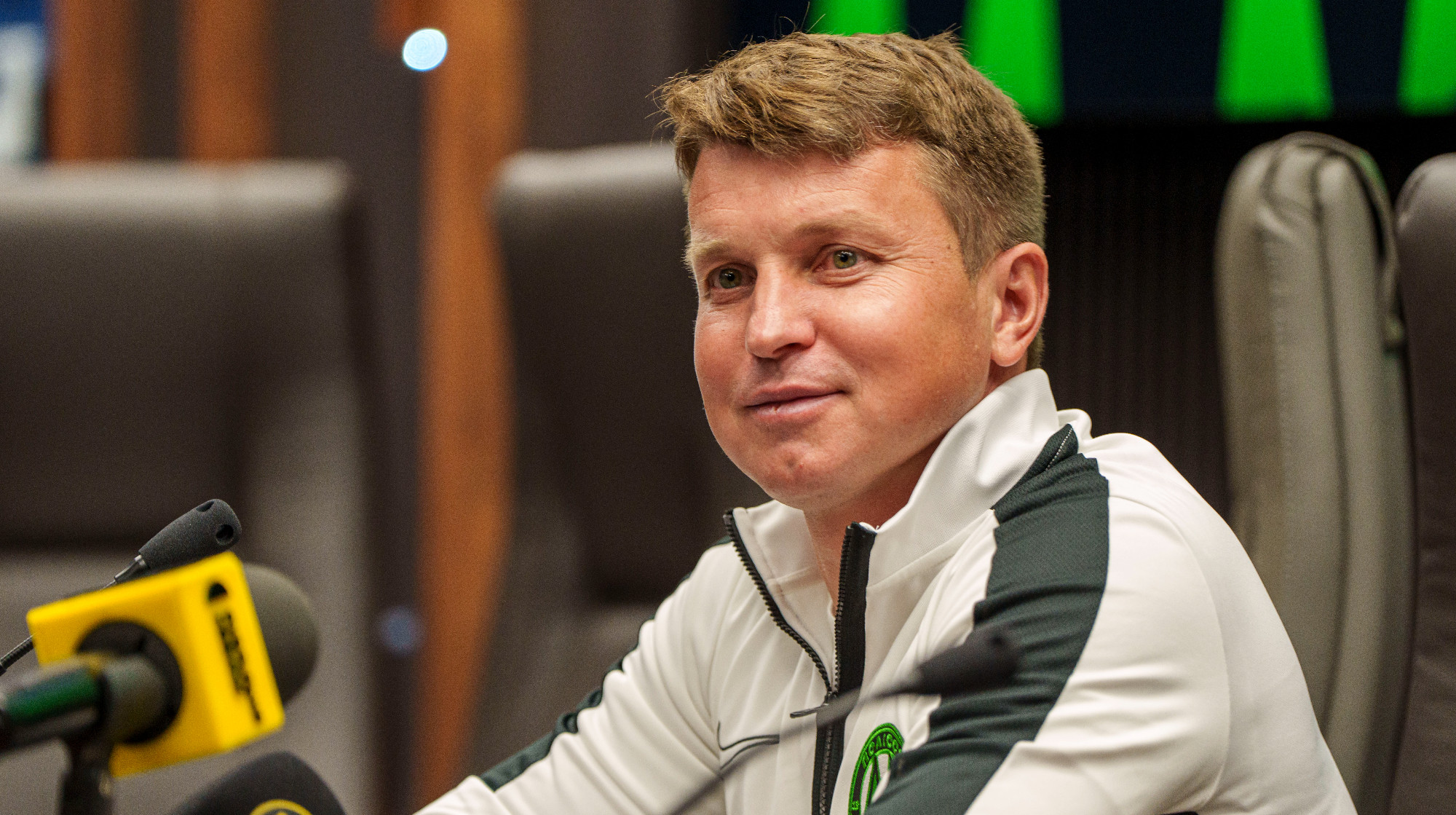 Це сигнал іншим тренерам: в КДК УАФ прокоментували сурове покарання для Ротаня