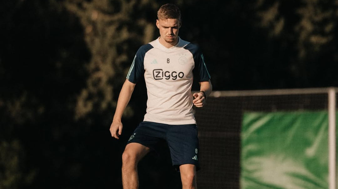 Лаціо близький до трансферу центрального півзахисника Аякса