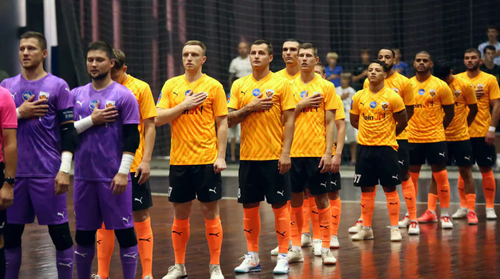 Лидер чемпионата Украины сменит название