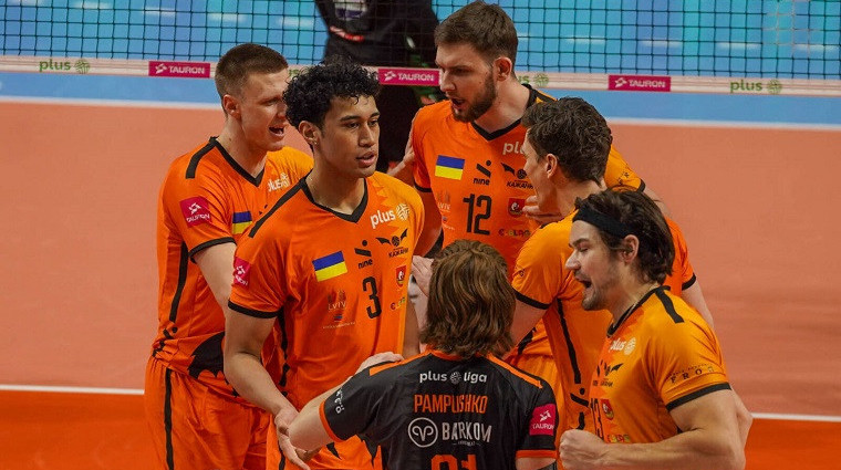 Барком-Кажани здобули п'яту перемогу в шести останніх матчах першості Польщі
