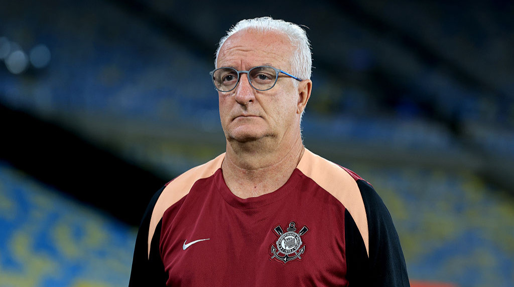 Клуб Депая звільнив головного тренера