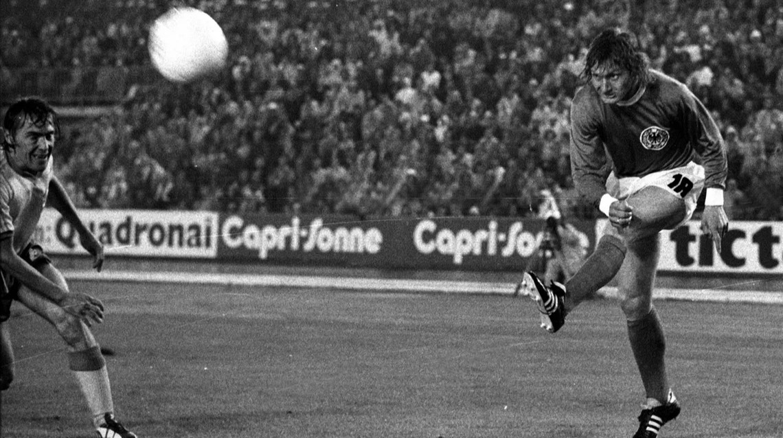 Выигрывал чемпионат мира: умер легендарный немецкий футболист