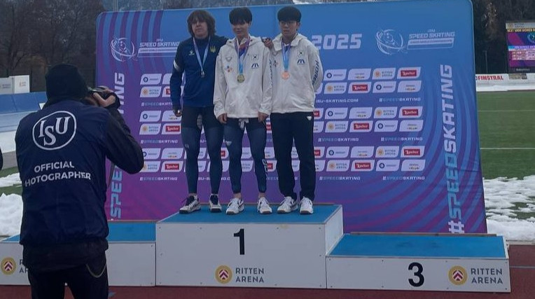 17-летний Хочин завоевал первую в истории медаль для Украины на юниорском Кубке мира