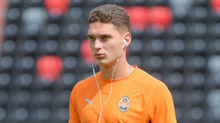 Фанати Вереса підтримали Судакова під час матчу з Шахтарем: у футболіста помер батько