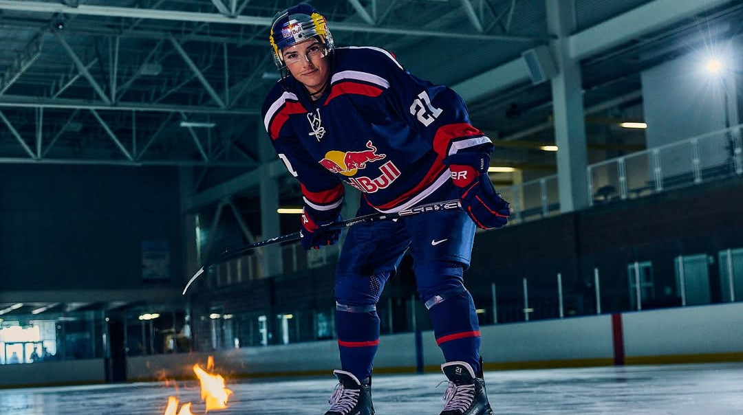 Це був невдалий жарт: капітанка жіночої збірної США розкритикувала дотеп Трампа про хокеїсток