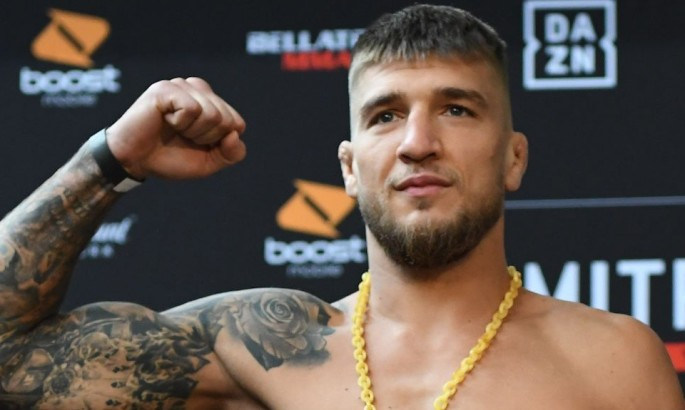 Амосов не захищатиме титул Bellator