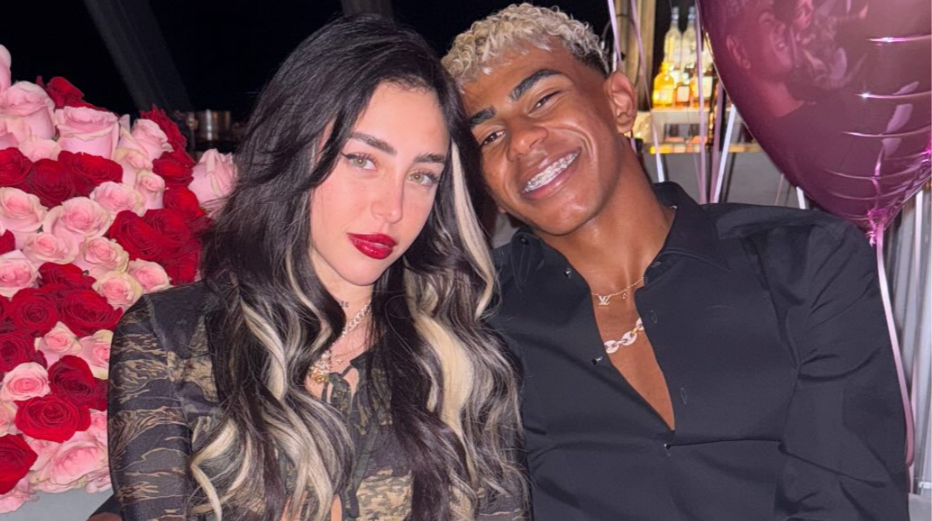 Головний футбольний талант оголосив про стосунки із відомою співачкою з Аргентини