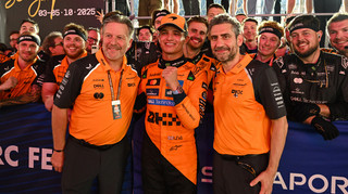 Очередная драма Норриса и Пиастри, Макларен взял Кубок конструкторов-2025: итоги этапа Формулы-1 в Сингапуре