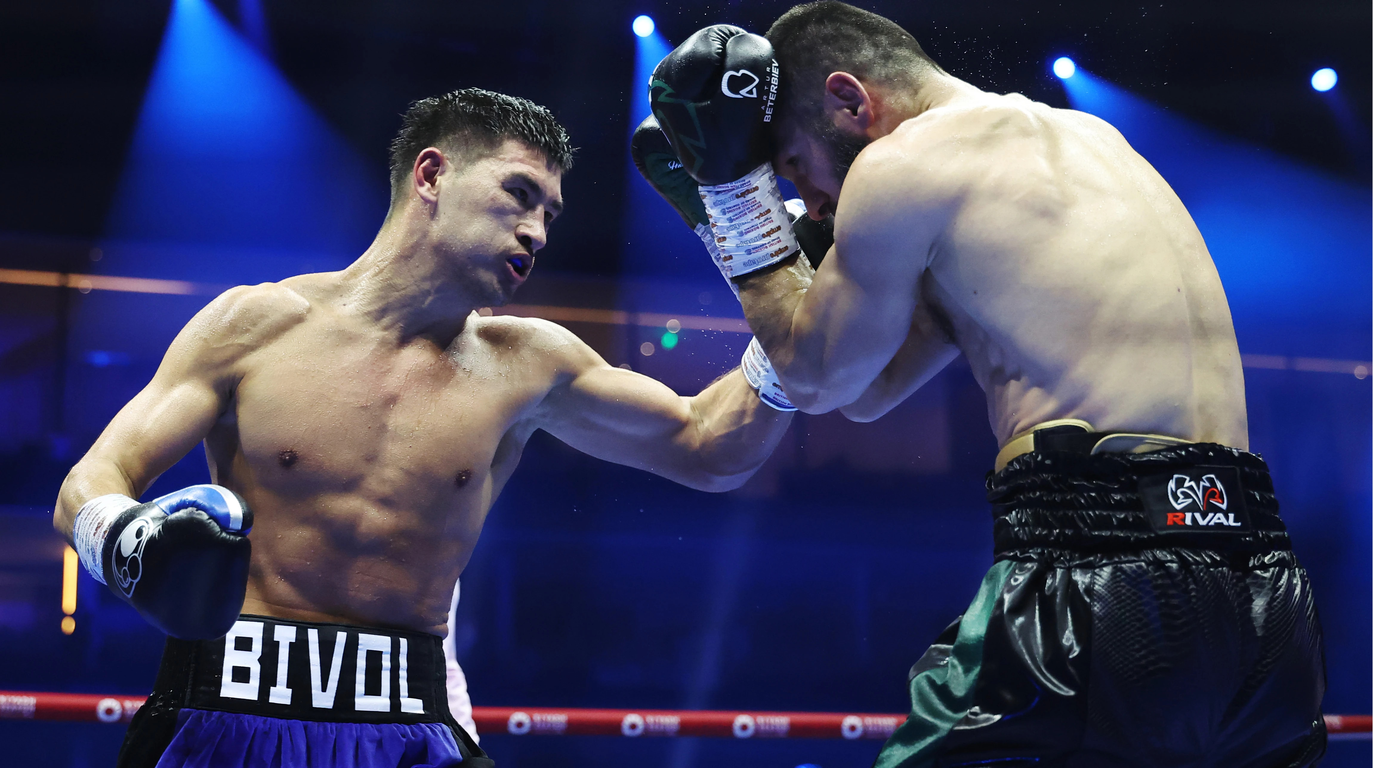 Відомий канадський боксер дав прогноз на бій Бетербієв – Бівол