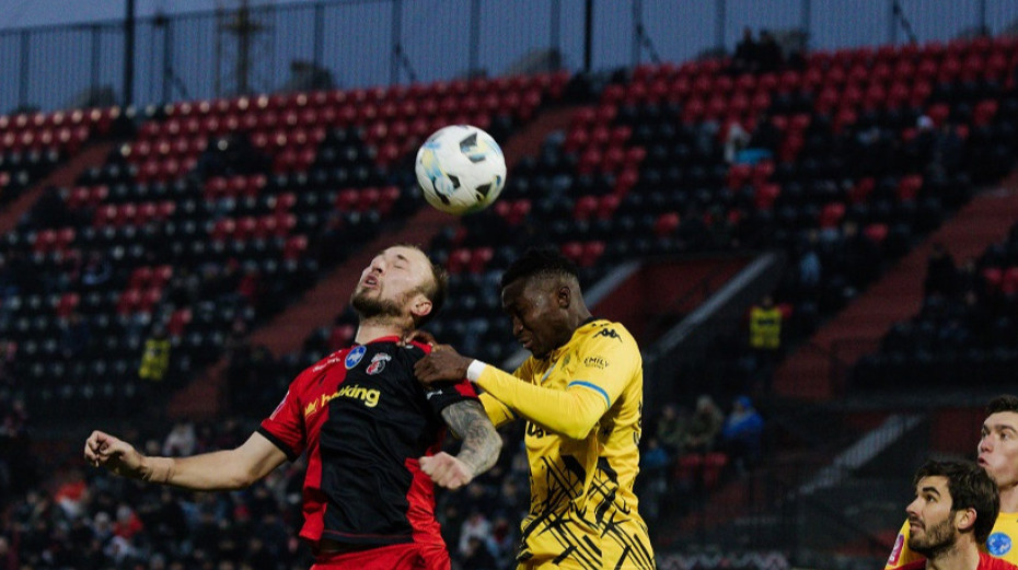 Рух обратился в УАФ относительно судейства в матче с Вересом