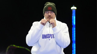 У команді Усика відреагували на інформацію про підписання контракту з Zuffa Boxing