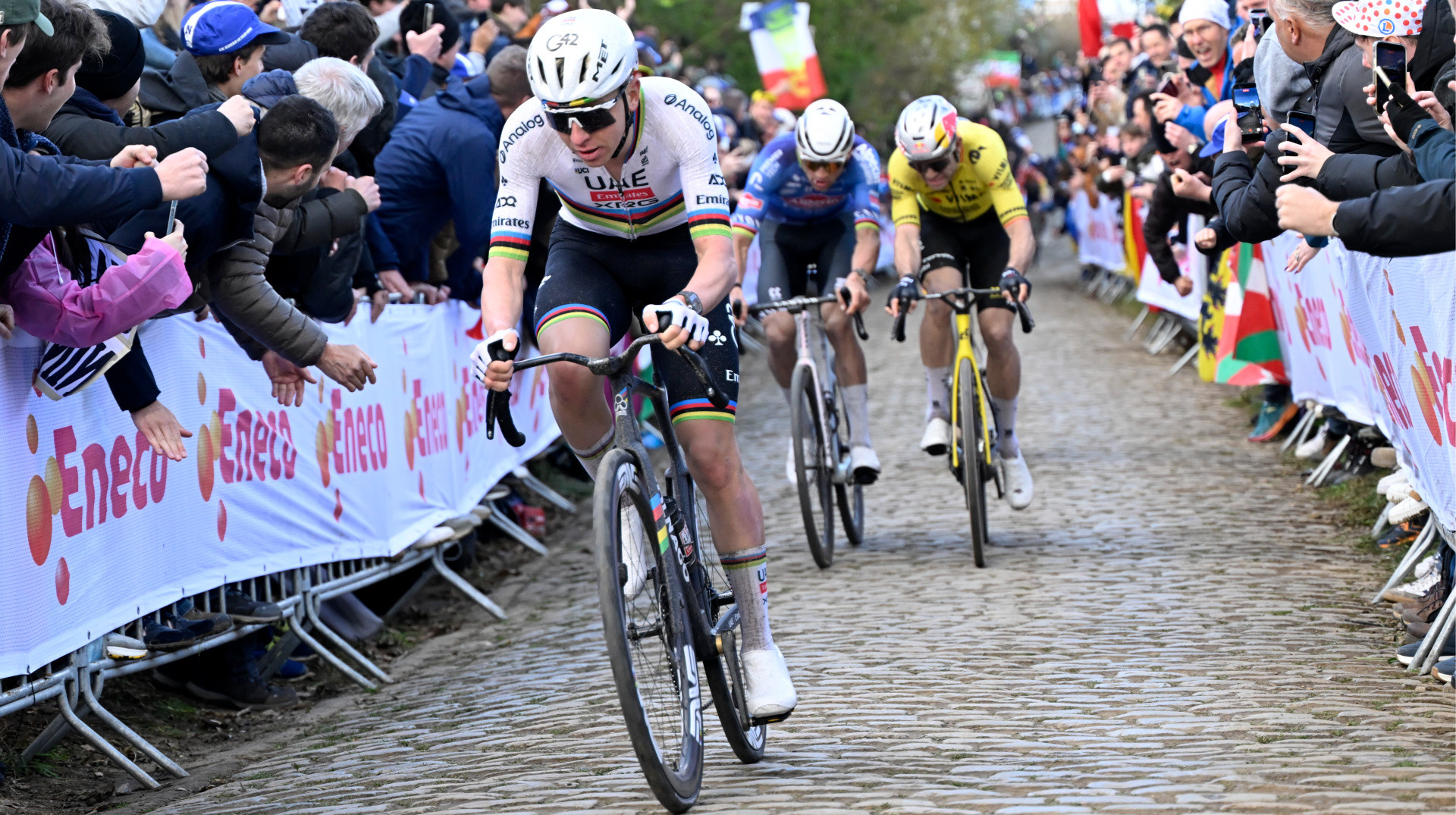 Третій титул Погачара на Турі Фландрії, вражаючий дебют Евенепула. Підсумки тижня