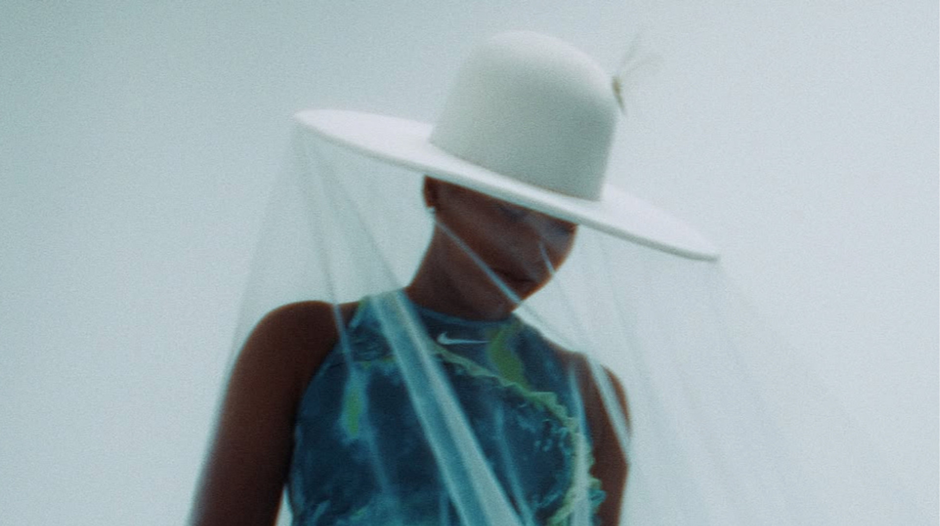 Звездная теннисистка устроила модное шоу на Australian Open: необычный образ всколыхнул Мельбурн