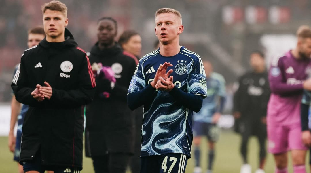 Тренер Аякса оценил дебют Зинченко и назвал позиции, где будет играть украинец