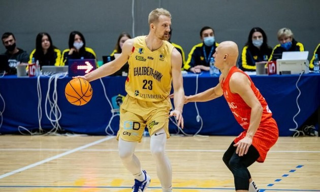 Будівельник переграв Кривбас у Суперлізі