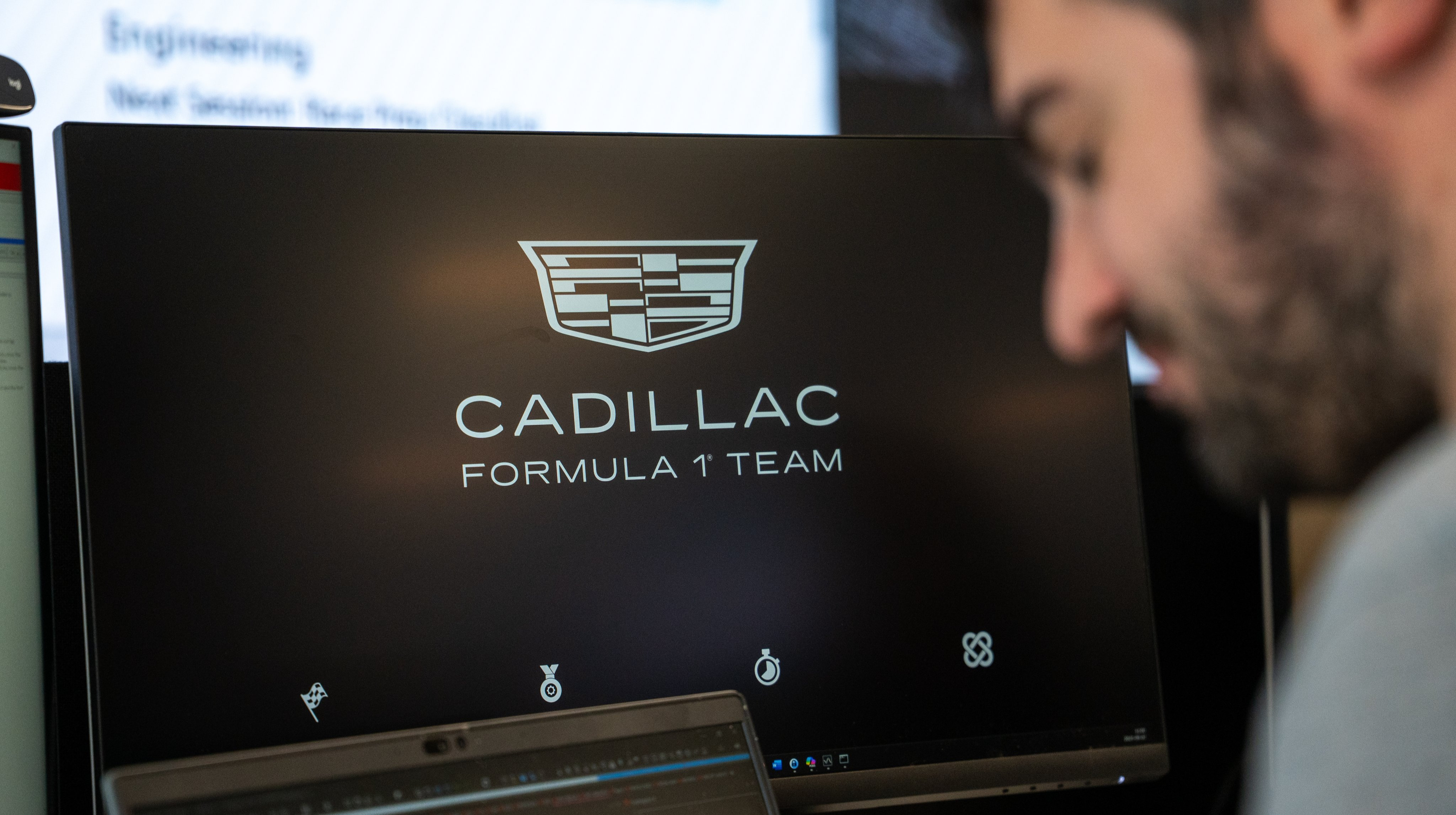 Каділлак представить першу ліврею у Формулі-1 на Супербоулі