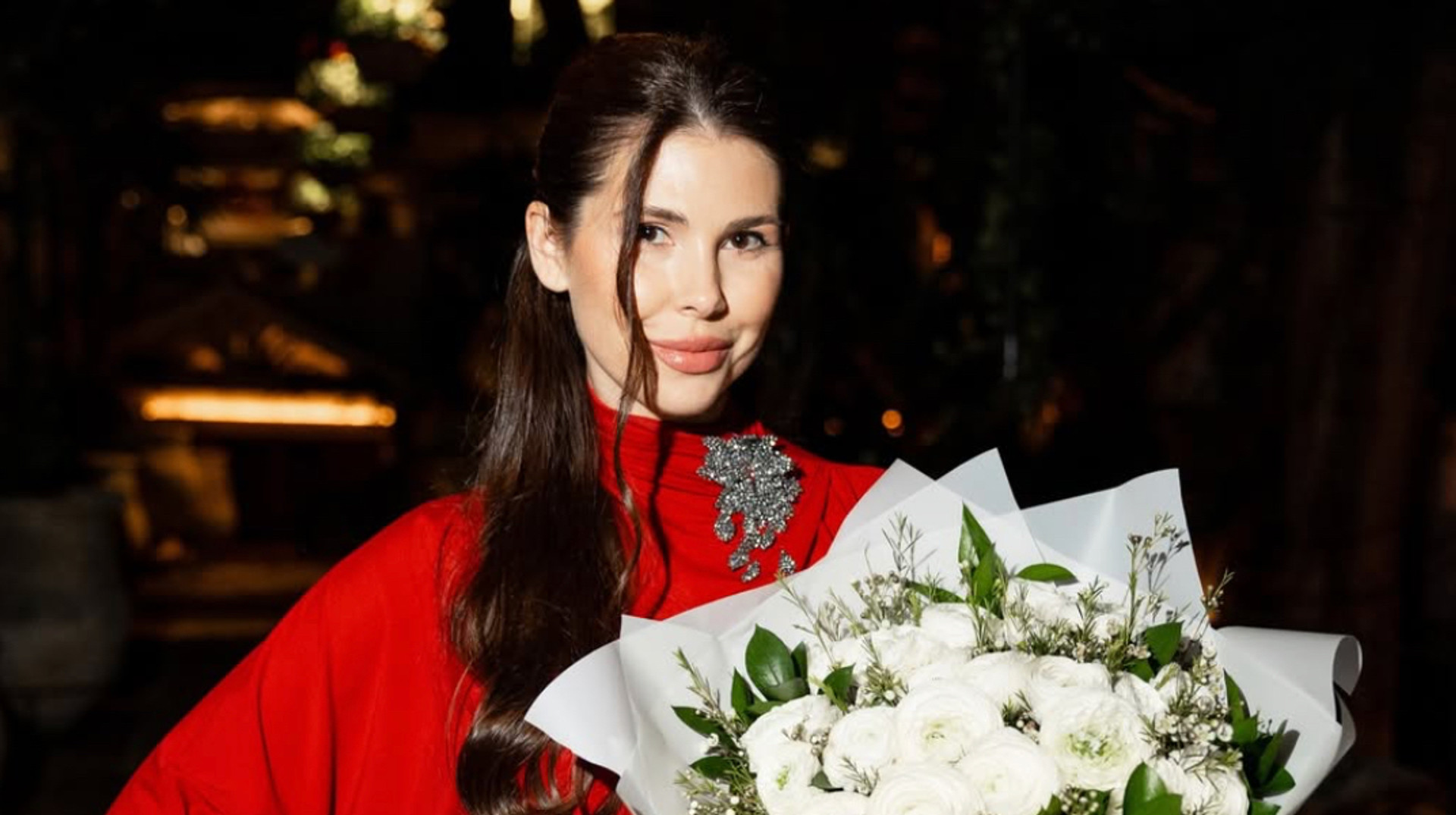 Дружина тренера збірної України вразила мережу яскравим образом у день народження