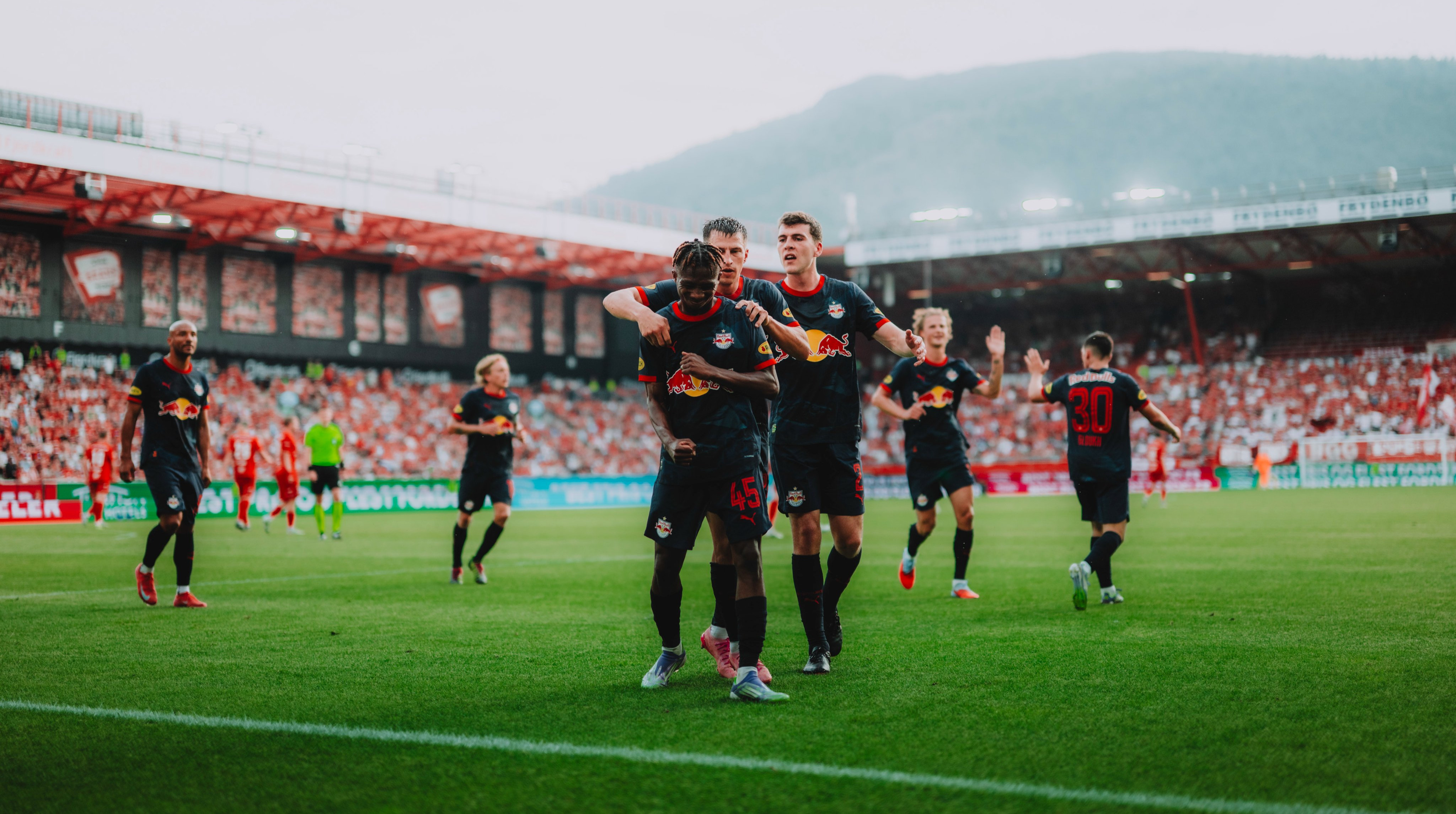 РБ Зальцбург розгромив норвезький Бранн, Карабах з голом Кащука здолав Шелбурн у кваліфікації Ліги чемпіонів