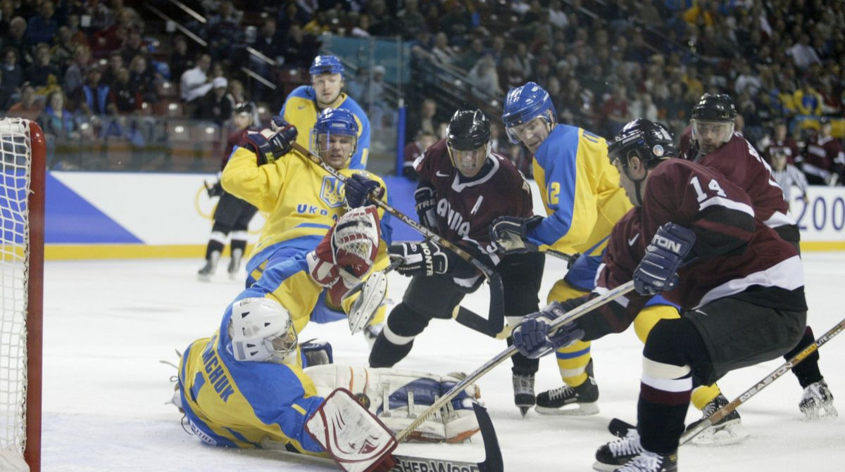 Уже їхав до Німеччини, але отримав від російського клубу вдвічі вигіднішу пропозицію – Сімчук