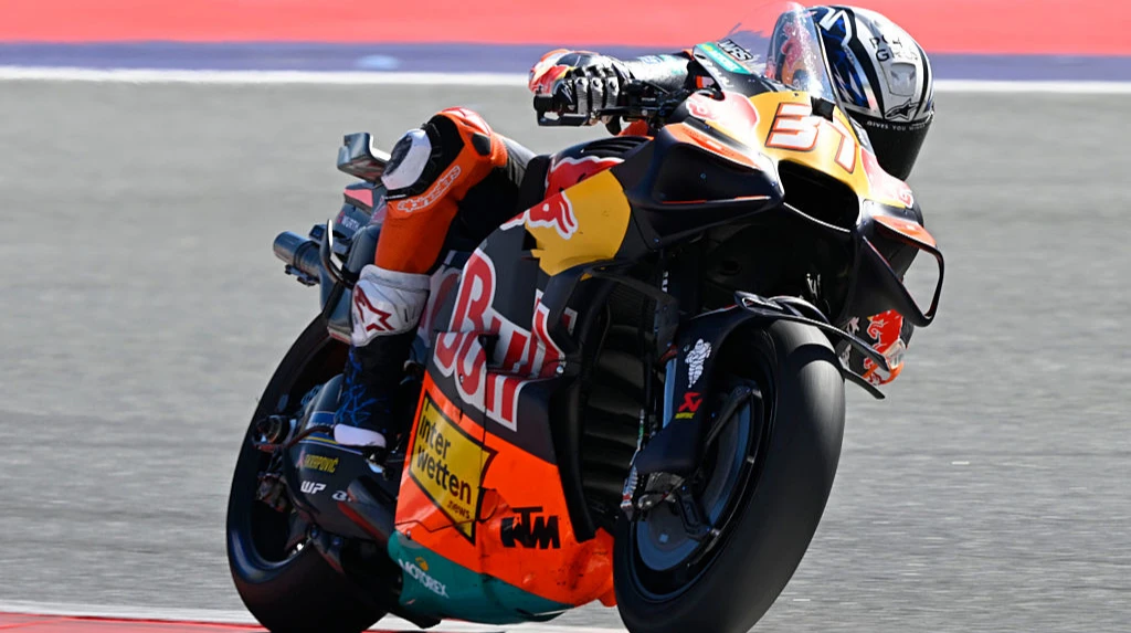 Акоста одержал первую в карьере победу в MotoGP, Мартин возглавил чемпионат