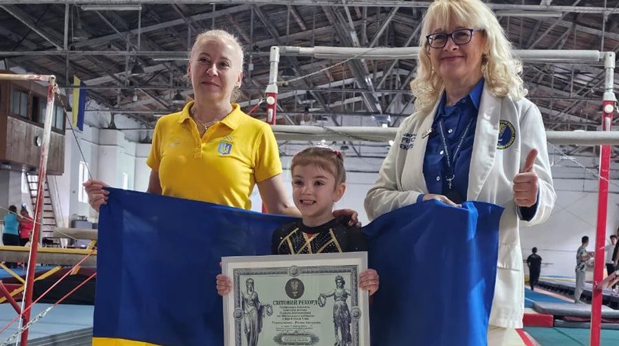 The 6-year-old Ukrainian gymnast has beat the world record for rise-ups
