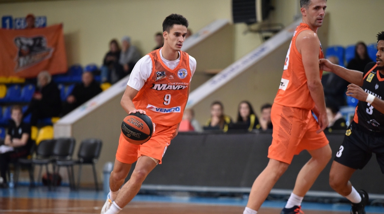 Черкаські Мавпи у контрольному матчі переграли Кривбас