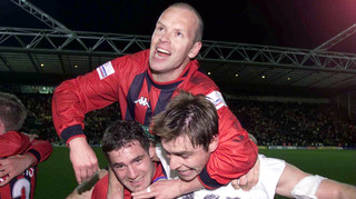 Тренер суперника Динамо – зірка 1990-х. Над ним знущався Редондо, а волосся здув фен Фергюсона