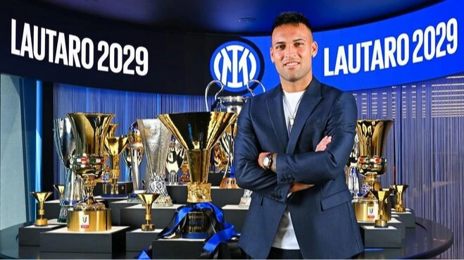 Лаутаро виграв нагороду Golden Foot-2024