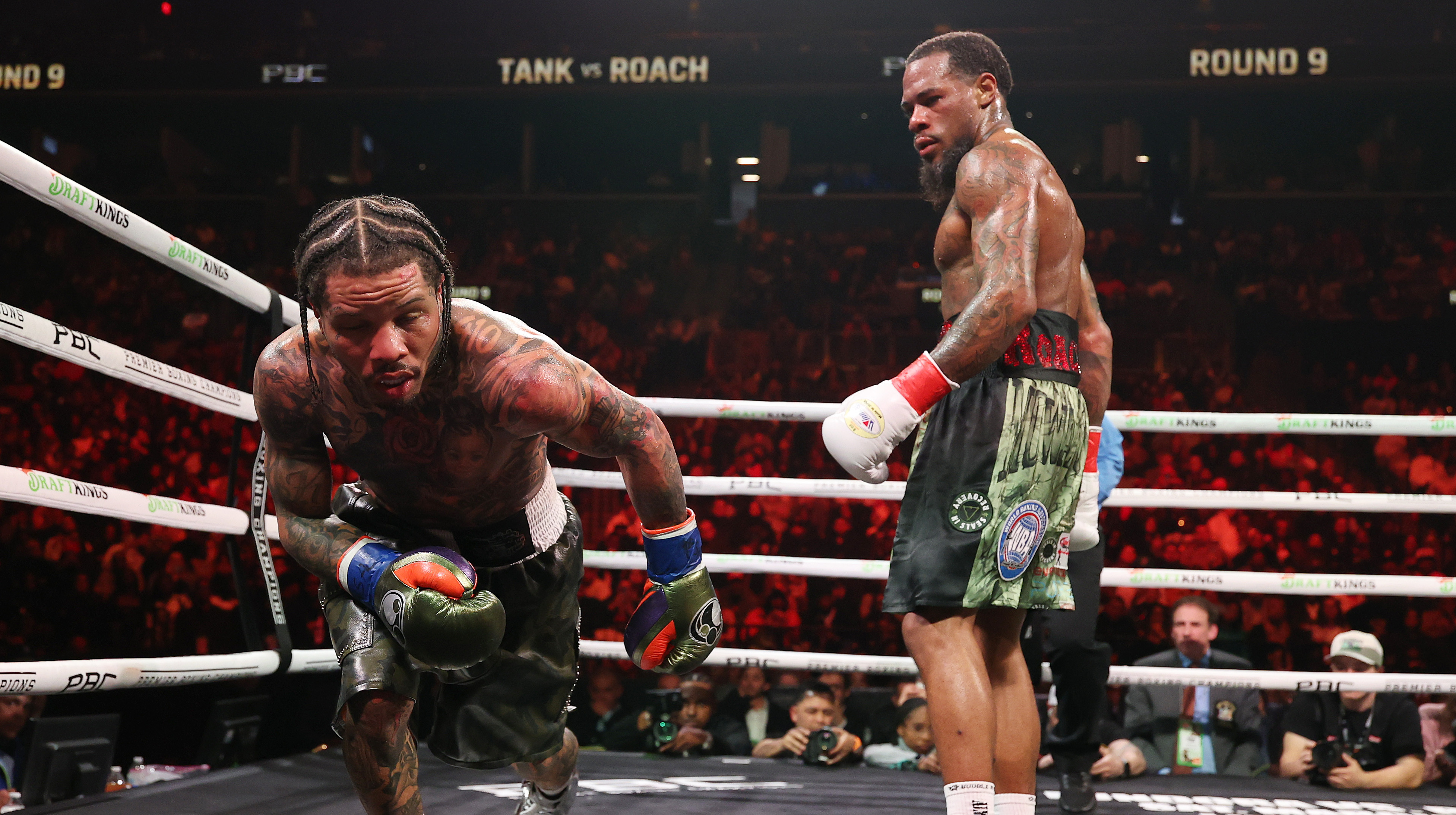 Атлетична комісія відмовилась переглядати результат бою Девіс – Роуч