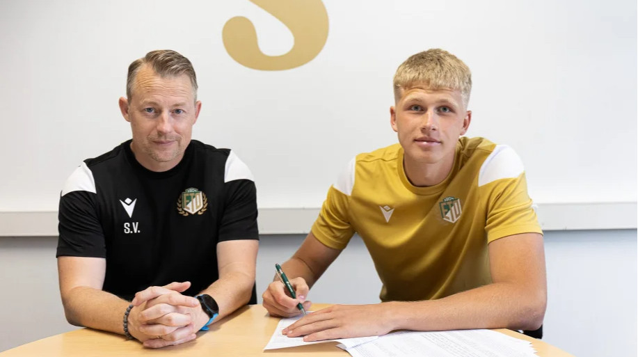 Учасник Ліги конференцій підписав талановитого українського форварда