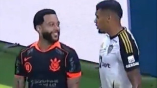 Депай влаштував гарячу сутичку у Бразилії після штовханини із суперником