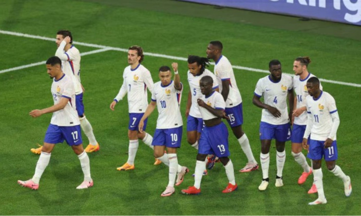 Збірна Франції в кривавому матчі здолала Австрію на Євро-2024