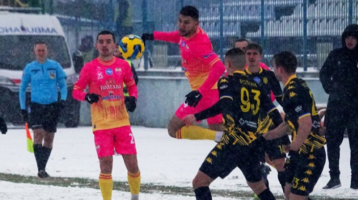 Рух переиграл Полтаву в заснеженном Кропивницком: обзор матча УПЛ