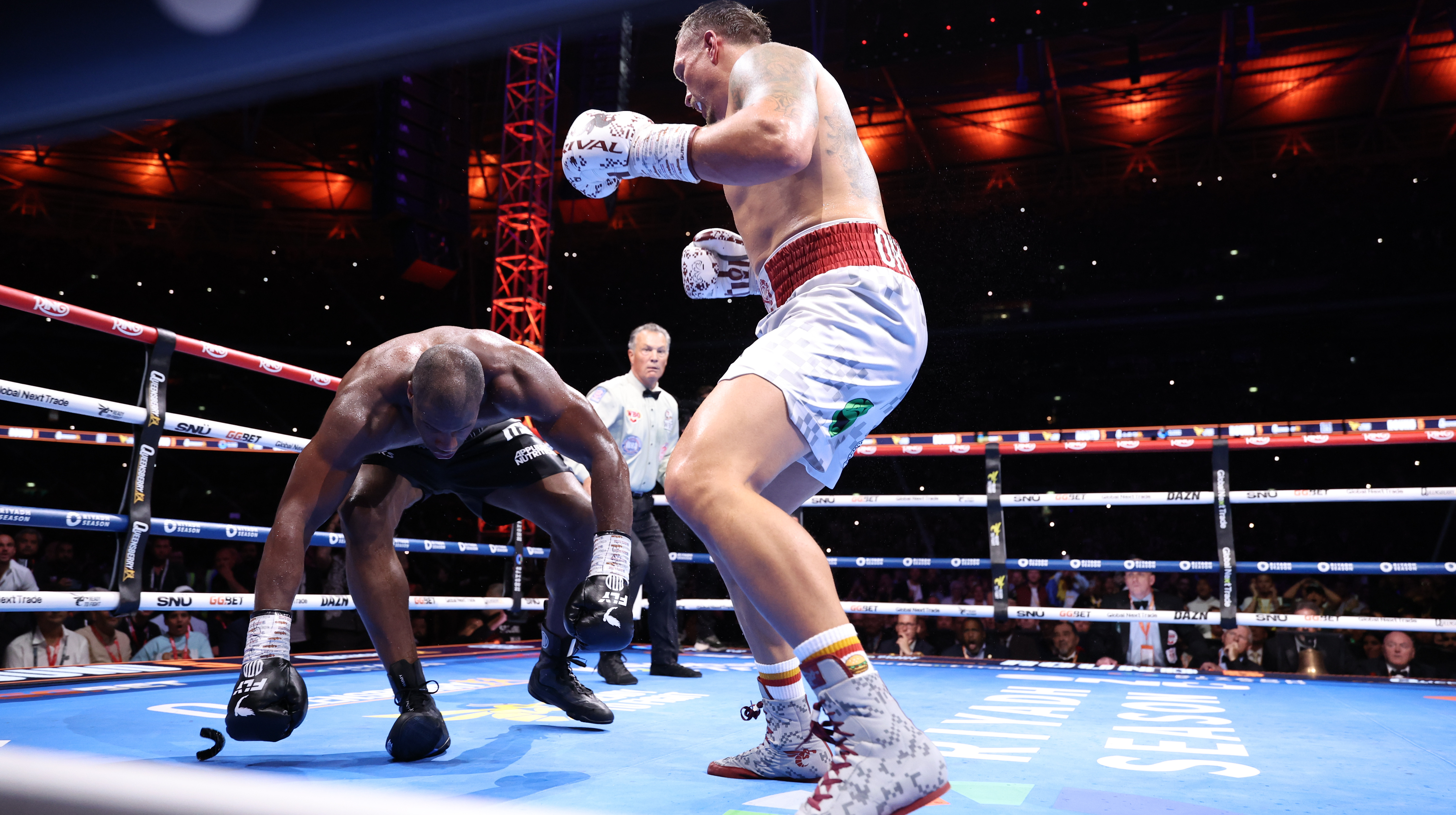 Проиграл в одном раунде: статистика ударов боя Усик – Дюбуа