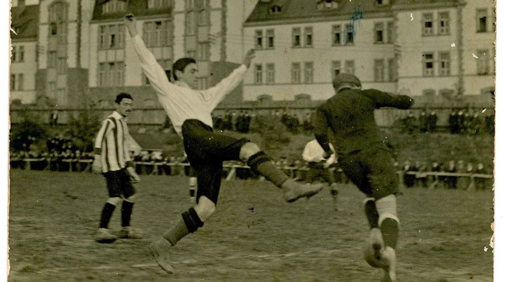 Від покера за збірну Німеччини до смерті в Аушвіці: забута трагедія Юліуса Гірша