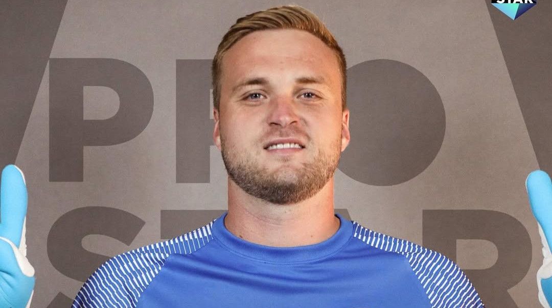 Ексголкіпер Зорі став футбольним агентом