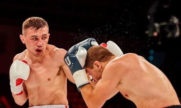 Перспективний український боксер підписав контракт з німецьким менеджером
